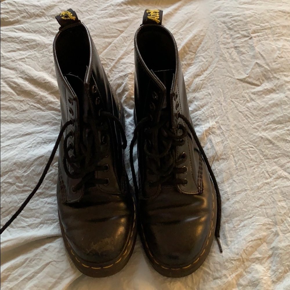 Black doc martens size 8